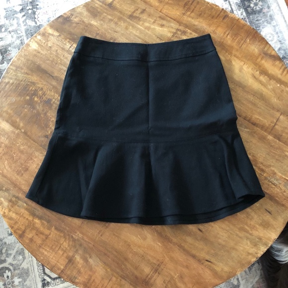 GAP Black Fit and Flare Skirt - Size 4 - Picture 1 of 6